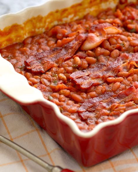 Pioneer Woman Baked Beans - Easy Recipe Pioneer Woman Baked Beans, Molasses Baked Beans, Southern Baked Beans, Maple Baked Beans, Best Baked Beans, Easy Baked Beans, Baked Beans With Bacon, Beans With Bacon, Boston Baked Beans