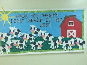 cow farm craft Farm Animal Art For Toddlers, Animal Art For Toddlers, Barnyard Classroom, Farm Bulletin Board, Toddler Bulletin Boards, Farm Classroom Theme, Art For Toddlers, Farm Animal Art, Farm Theme Preschool