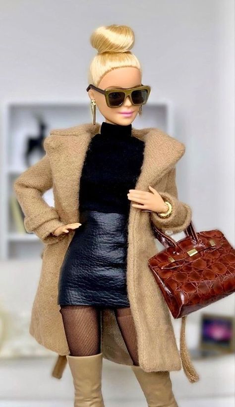 Barbie Doll Set, Diy Barbie Clothes, Barbie Images, Barbie Fashionista Dolls, Barbie Costume, Crochet Barbie Clothes, Barbie Dress Fashion, Barbie Ken, Barbie Model