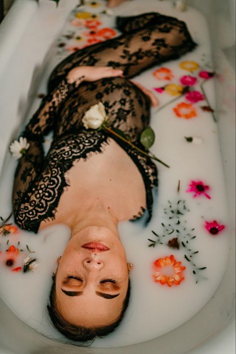 Milk Bath Maternity, Mom Body, Ashland Oregon, Oregon Photography, Time Stood Still, Milk Bath, First Daughter, Maternity Photoshoot, I Got Married