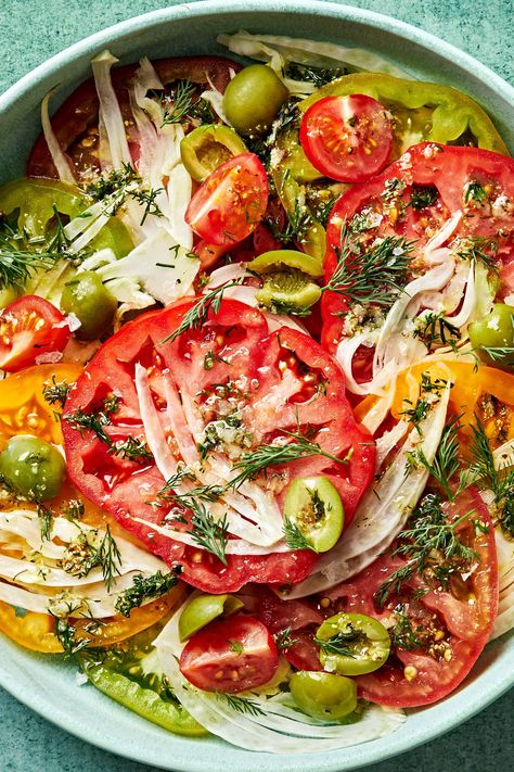 Wondering what to do with all those fresh summer tomatoes? Our simple tomato salad recipe is the best solution, we promise! Tomato Salad Recipe, The Modern Proper, Modern Proper, Tomato Salad Recipes, One Pot Dinners, Fennel Salad, Fresh Summer, Tomato Salad, Tomato Recipes