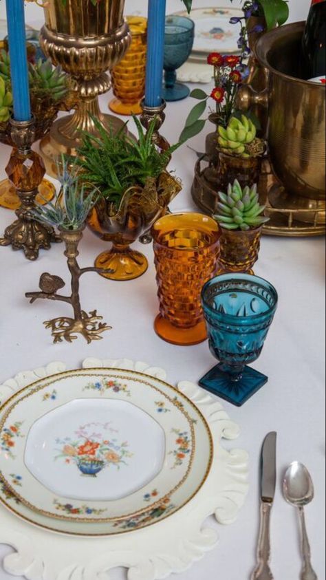 Amber Dishes Table Setting, Multi Colored Glasses Wedding, Wedding Color Schemes For March, Eclectic Table Settings Wedding, Vintage Goblets Table Settings, Eclectic Wedding Glassware, Multicolored Glassware Wedding, Vintage Dishes Wedding, Vintage Head Table Wedding