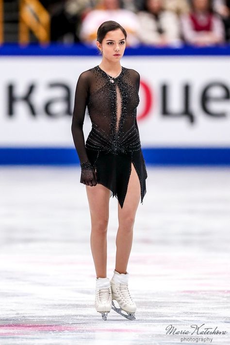 Ice Skating Costumes, Classy Short Dresses, Figure Skating Outfits, Evgenia Medvedeva, Figure Skating Dress, Figure Skating Costumes, Skating Dress, Skating Outfits, Figure Skating Dresses