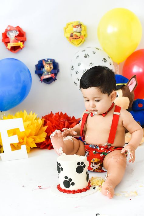 Paw patrol cake smash 🐾 Paw Patrol First Birthday Smash Cake, Paw Patrol Photoshoot Ideas, Paw Patrol First Birthday Cake, Paw Patrol Cake Smash, Paw Patrol Photoshoot, Paw Patrol Smash Cake, Paw Patrol Photo Shoot Ideas, Puppy Birthday Theme, Paw Cake