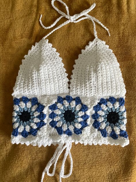 Eye Crochet Top, Evil Eye Crochet, Eye Crochet, Crochet Crop Top Pattern, Crochet Design Pattern, Fun Crochet Projects, Crochet Crop Top, Cute Crochet, Crochet Designs