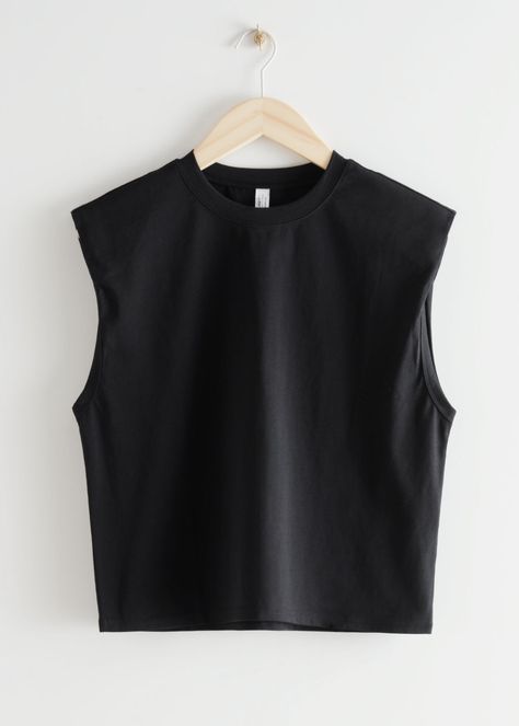 Cropped boxy tank top finished with subtle shoulder pads.Organic cottonLength of top: 48cm / 18.9" (Size S) Boxy Tank Top, Trouser Outfits, Fashion Story, Cut Jeans, Online Shopping Clothes, Bags Accessories, Black Tank Tops, S Models, Short Outfits