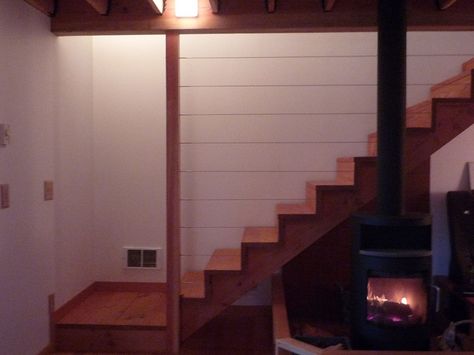 stove in front of stairs Stairs To Loft, Loft Stairs, Garage Apartment, Sleeping Loft, Woodworking Table, Cnc Wood, Easy Wood Projects, Rv Remodel, Garage Plans