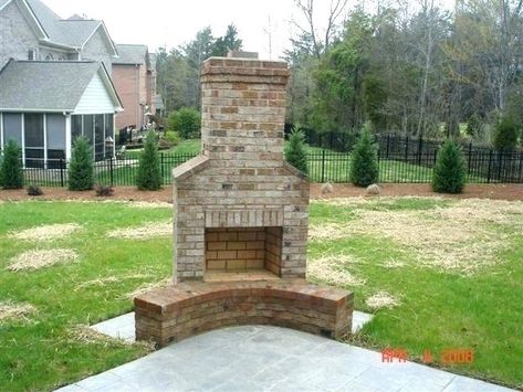 AMAZING OUTDOOR FIREPLACE IDEAS FOR THE PATIO  - Decorifusta Outdoor Fireplace Plans, Outside Fireplace, Diy Outdoor Fireplace, Outdoor Fireplace Designs, Outdoor Fireplace Patio, Backyard Fireplace, Outdoor Remodel, Patio Fireplace, Brick Oven