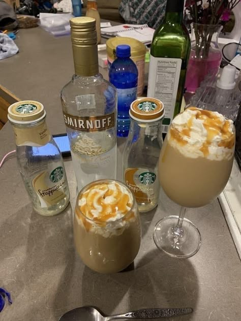 Whipped Cream Alcohol Drinks, Caramel Smirnoff Drinks, Smirnoff Whipped Cream Vodka Drinks, Whipped Cream Smirnoff Drink Recipes, Smirnoff Mixed Drinks, Smirnoff Drinks Recipes, Smirnoff Whipped Cream Vodka Recipes, Smirnoff Vodka Recipes, Whipped Cream Vodka Drinks