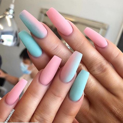 THE DOLLHOUSE on Instagram: “🍬Bubblegum Ombré🍬 Who would get these super cute nails?🙋🏻‍♀️ #repost by @beaunailss #DollhouseDubai #welove #nailart #ombrenails Book your…” Cotton Candy Nails, French Pedicure, Coffin Nails Matte, Super Cute Nails, Summer Nail Art, Colorful Nail, Colorful Nails, Her Nails, Cream Nails