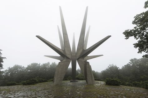 The Memorials of Yugoslavia, Through the Lens of Jonathan Jimenez,© Jonathan "Jonk" Jimenez Mid Century Sculpture, Ancient Astronaut, Concrete Sculpture, Concrete Forms, Toy Art, Brutalist Architecture, French Photographers, Brutalism, Architectural Inspiration