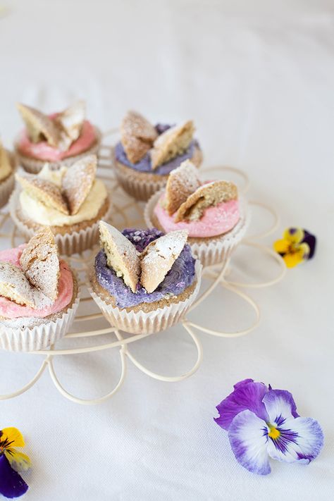 Vegan Fairy Cakes, Butterfly Buns, Water Violet, Fairy Birthday Cake, Fairy Cupcakes, Fairy Food, Fairy Garden Birthday Party, Fairy Tea Parties, Culinary Lavender