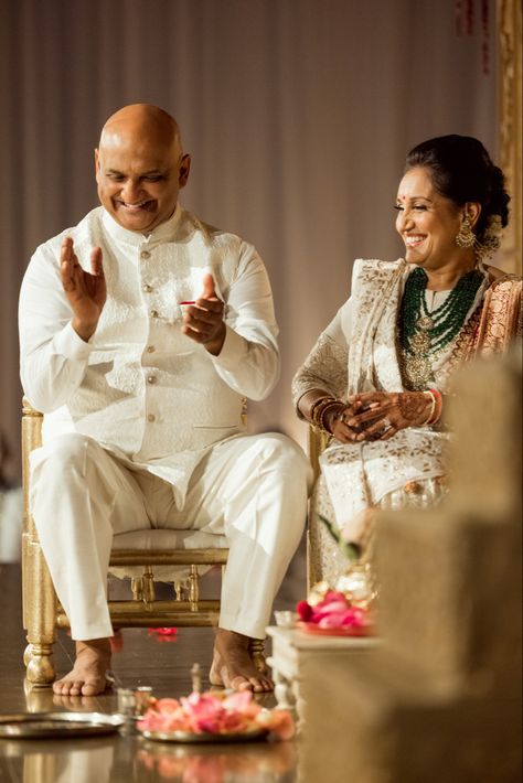 Parents wedding outfits, dad wedding outfit, mom wedding outfit Groom Father Outfit Indian, Mom Wedding Outfit, Parent Outfits, Wedding Matching Outfits, Wedding Outfits Indian, Father Of The Bride Outfit, 50th Year Wedding Anniversary, Dad Outfits, Wedding Outfit For Boys