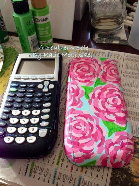 Painted Calculator Cover Ideas, Painted Calculator, Paint Calculator, Lilly Pulitzer Inspired, Cover Ideas, Crafty Craft, Crafty Diy, Craft Time, Crafts And Diy