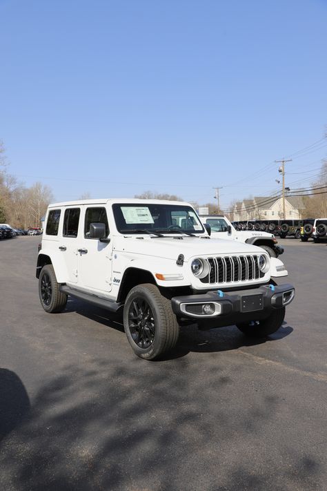 Elevate your journey with the 2024 Jeep Wrangler 4xe Sahara 4x4! 🌟 Discover the perfect blend of eco-conscious efficiency and iconic Jeep performance.  #HealeyBrothers #HudsonValley #HVNY #Jeep #ItsAJeepThing #JeepFamily #JeepLife #JeepLove #Authentic #Adventure #OlllllllO #JeepWrangler 2024 Jeep Wrangler, Jeep Wrangler 2024, Jeep Sahara, Jeep Wrangler Sahara, Cool Car Accessories, Car Purchase, Jeep Dodge, Dream Cars Jeep, Chrysler Jeep