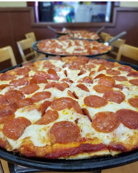 Delicious Shakey's Pizza, in California. How I wish you had a Location in Central Florida Shakey's Pizza, Shakeys Pizza, How I Wish, Central Florida, Pizza, Florida, California, On Instagram, Quick Saves