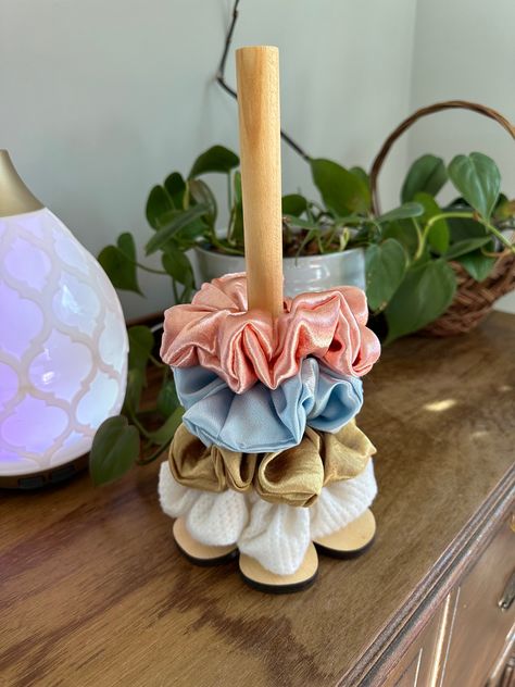 Scrunchie Holder | Scrunchie Storage | Bathroom Organizer | Vanity Organizer | Scrunchie | Hair Ties | Scrunchie Stand | Rustic Holder by GABIIMADE on Etsy Scrunchie Stand, Scrunchie Storage, Scrunchie Holder, Hair Tie Holder, Vanity Organizer, Colorful Room Decor, Handmade Beanies, Storage Bathroom, Scrunchie Hair