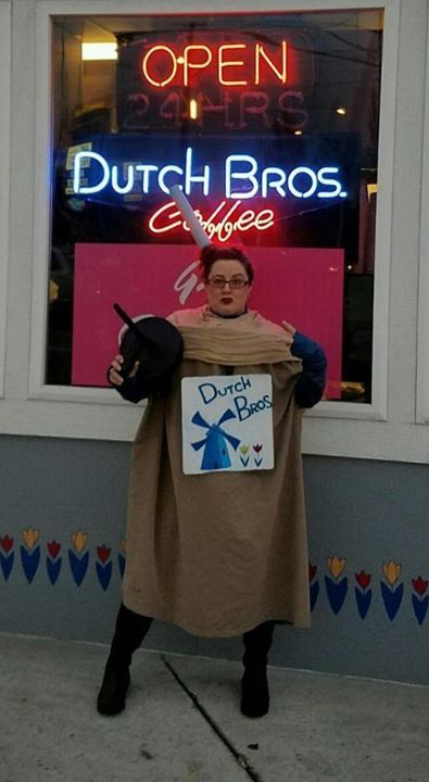 Best Halloween costumes Best Halloween Costumes, Dutch Bros, Cool Halloween Costumes, Halloween Costumes, Neon, Halloween