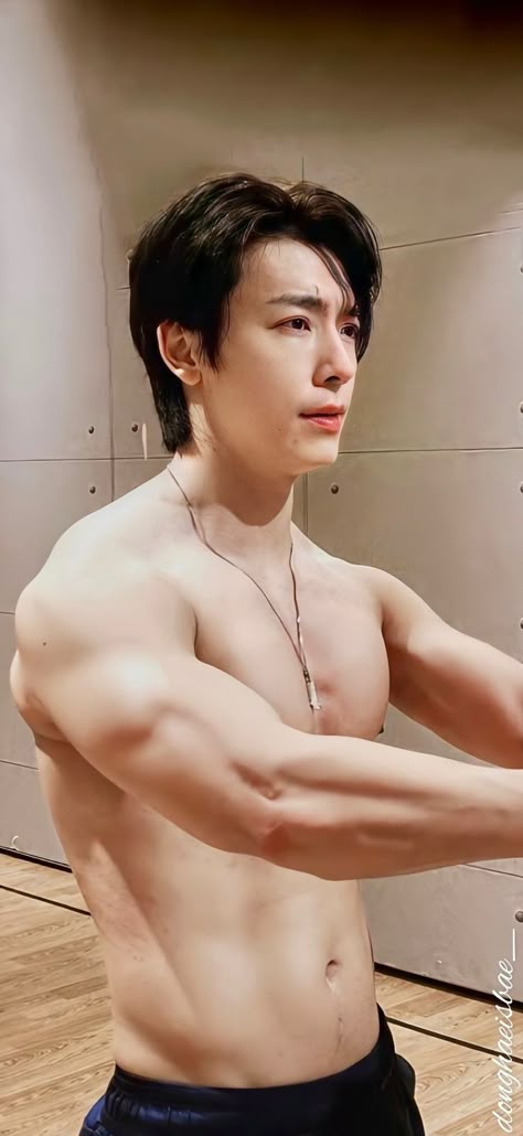 Super Junior Members, Donghae Super Junior, Super Junior Donghae, Dong Hae, Hot Kpop, Lee Donghae, Male Fitness Models, Shirtless Men, Asian Boys