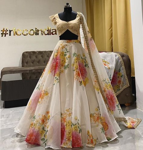 Floral Organza Lehenga, Netted Blouse Designs, Lehenga Choli For Women, Choli For Women, Indian Lehenga Choli, Floral Lehenga, Organza Lehenga, Dresses Traditional, Diamond Mangalsutra