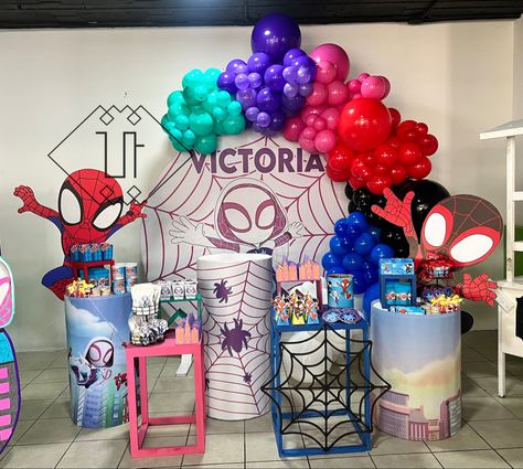 Team Spidy Birthday, Spidey And His Amazing Friends Birthday Party Decorations, Spidey And His Amazing Friends Balloon Arch, Spider And Friends Birthday Party, Spider Gwen Birthday Party Ideas, Spidey And Friends Birthday Party Ideas, Spidey Girls Party, Team Spidey Birthday, Spidey And His Amazing Friends Birthday Party Ideas