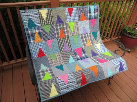 Grandma Quilt, Freddy Moran, Plaid Quilts, Baby Quilt Size, Mental Note, Peaks And Valleys, Charity Quilts, Triangle Quilts, Quilting Blogs