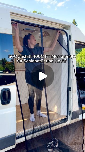 CAMPER DIY | VANLIFE | TRAVEL 🌊 on Instagram: "Wie ihr easy zwei Fliegennetze für die Schiebetür und Heck einbaut und viel Geld spart⬇️  Wie findet ihr die Idee❓  1. Wir haben irgendein billiges Fliegennetz auf Amazon für den Balkon gekauft, seitlich mit Klettverschluss, in der Mitte mit Magneten zusammengehalten.  2. Für die Schiebetür 140x240cm | Für das Heck 160x200cm  3. Gummidichtung reinigen und ringsum den Klettverschluss befestigen  4. Bei der Schiebetür die Länge kürzen mit einer Schere, vorher den Magnet an der Stelle entfernen  Fertig! So spart ihr euch einige hunderte Euro🌸" Vanlife Travel, Camper Diy, Vw Bus Camper, Bus Camper, Vw Bus, May 13, Van Life, Camping, Van