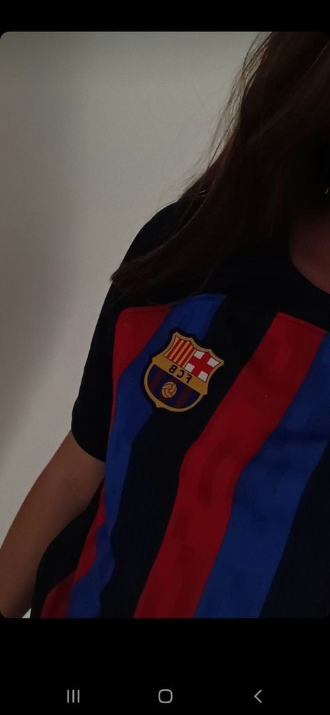 Spain Summer Outfit, Barca Jersey, Barcelona Aesthetic, Barcelona T Shirt, Barcelona Shirt, Fcb Barcelona, Barcelona Jerseys, Spain Summer, Football Jersey Outfit