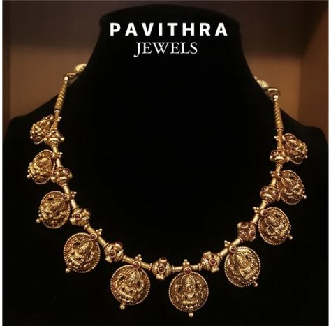 Kaasu Necklace Designs, Kasumalai Latest Design, Bridal Sets Indian Wedding Jewelry Gold, Kasu Necklace Designs, Short Necklace Gold Indian, Short Necklace Designs Gold, Gold Short Necklace Designs, Kante Gold Necklaces, Gold Choker Necklace Indian Bridal