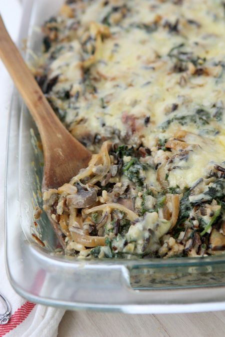 Mushroom Kale, Wild Rice Casserole, Rice Casserole Recipes, Think Food, Rice Casserole, Wild Rice, Veggie Dishes, Caramelized Onions, Vegetarian Dishes