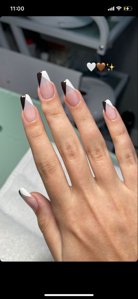 Chevron French Tip Nails Coffin, Half And Half French Tip Nails, Triangle French Tip Nails, French Tip Nails Design, Reveal Nails, Nails Design Red, Gender Reveal Nails, Tip Nail Designs, Black White Nails