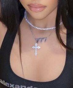 Baddie Jewelry Necklaces, Jewelry Baddie, Necklaces Baddie, Baddie Necklace, Y2k Style Clavicle Chain Necklace, Baddie Necklace Aesthetic, Baddie Chain Necklace, Silver Cross Necklace For Streetwear, Baddie Accessories