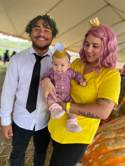 Cosmo Wanda And Poof Costume, Fairly Odd Parents Costume Family, Fairly Odd Parents Costume, Cosmo Wanda, Family Halloween Costume Ideas, Family Halloween Costume, Cosmo And Wanda, Fairly Odd Parents, Odd Parents