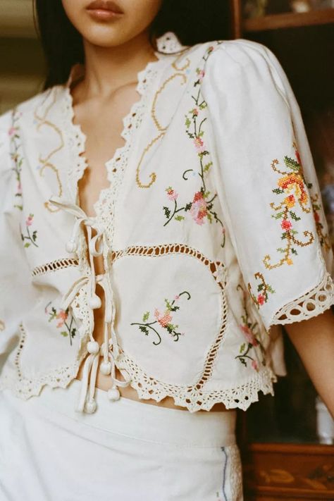 Embroidered details | SheerLuxe Lace Sewing Ideas, Thrift Sewing Ideas, Embroidery Clothes, Embroidery Crochet, Women Embroidery, Flowy Sleeves, Tie Styles, Diy Blouse, Embroidery Suits