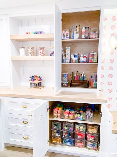 Rangement Art, Organization Home, House Organisation, Playroom Storage, Playroom Design, Playroom Organization, The Home Edit, Home Organisation, Craft Room Office