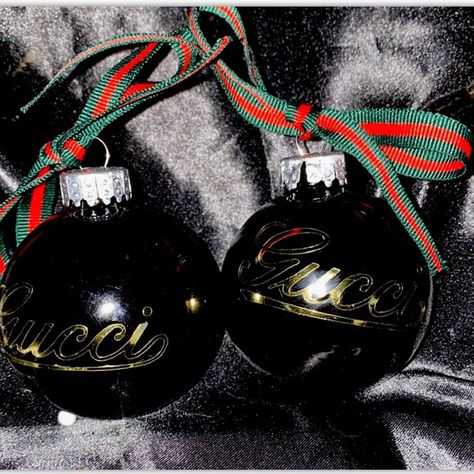 Set of 2 Luxury ornament 2.5 inches Black And Gold Ornaments, Gucci Logo, Green Bows, Gold Ornaments, Gucci Black, High End Fashion, Black And Gold, Black Background, Black Backgrounds