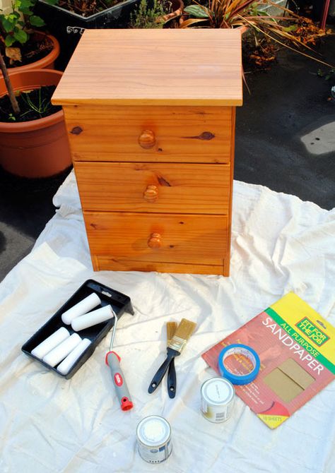 Great How-To article on painting wood furniture.  Applies to unfinished wood or to paint over an older stained dresser. Refurbish Bedside Table, White Pine Furniture, Upcycled Furniture Bedside Table, Bedside Table Paint Ideas, Refurbished Bedside Table, Painting Drawers, Paint Pine Furniture, Renting Decorating, Paint Drawers