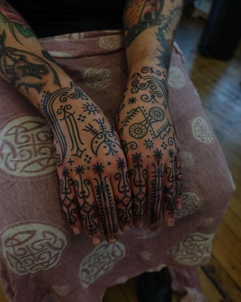 Celtic Hand Tattoo, Spanish Style Tattoos, Hand Ornamental Tattoo, Traditional Indian Tattoo, Ornamental Hand Tattoo, Pictish Tattoo, Pictish Art, Pictish Symbols, Historical Tattoos