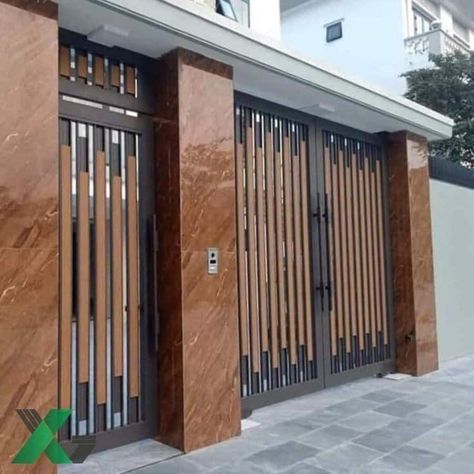 Fence Design Wood, House Main Gates Design Modern, Entrance Doors Design, Modern Steel Gate Design, Wooden Gate Designs, Contemporary Gates, Main Gates, Home Gate Design, Gate Wall Design