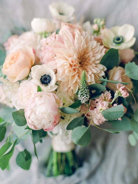 Chrysanthemum Wedding Bouquet, Chrysanthemum Wedding, Dahlias Wedding, Dahlia Bouquet, Peach Peonies, Bridal Bouquet Flowers, Peony Wedding, Fall Wedding Flowers, Peach Wedding