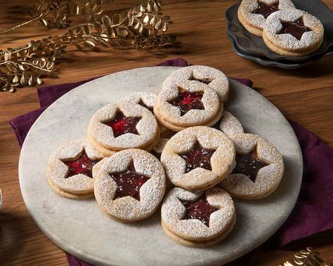 Buttery, crisp star shaped cookies sandwiched with raspberry jam. Shaped Cookies Recipe, Sandwich Shapes, Star Shaped Cookies, Great Vegan Recipes, Christmas Baking Cookies, Linzer Cookies, Jam Cookies, Shaped Cookies, Star Food