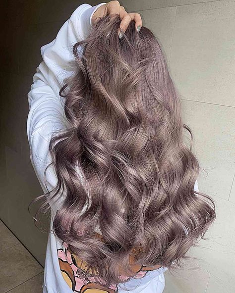 68 Stunning Brown Balayage Hair Color Ideas You Don't Want to Miss Sterling Hair Color, Hair Color Inspiration, Balayage Ideas, Ulzzang Hair, Korean Hair Color, Ash Hair Color, Hair Color Unique, Brown Hair Balayage, Brown Balayage