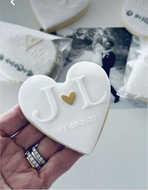 Wedding Cookie Ideas Royal Icing, Cookies Bridal Shower Ideas, Royal Icing Cookies For Wedding, Wedding Party Cookies, Custom Engagement Cookies, Initial Cookies Wedding, Wedding Cookies With Initials, Wedding Favours Cookies, Cookies For A Wedding Cookie Table