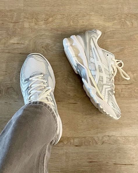 Asics Jjjjound Outfit, Jjjjound Asics, Asics Outfit Men, Asics Outfit, White Sneakers Nike, Techwear Fashion, Asics Gel Kayano, Gel Kayano, Street Style Outfits Men