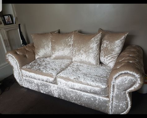 Crushed Velvet Sofa, Sofa Cream, Velvet Couch, Velvet Sofa, Crushed Velvet, Living Room Sets, Champagne, Couch, Apartment