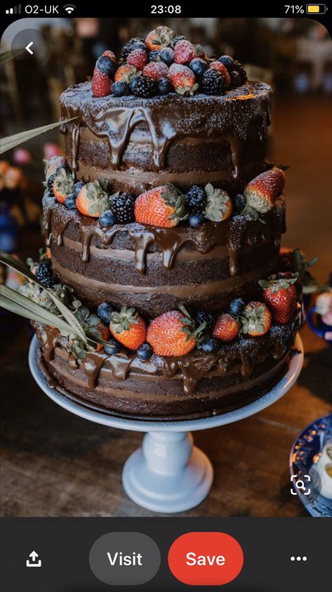 Vegan Wedding Cake, Vegan Wedding, Romantic Wedding Cake, Chocolate Wedding Cake, Fall Wedding Cakes, Traditional Cakes, Simple Wedding Cake, Wedding Cake Designs