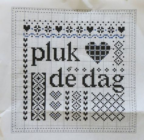 patroon-PDD.Pluk  de dag. Winter Sewing, Cross Stitch Freebies, Cross Stitch Heart, Cross Stitch Borders, Sewing Stitches, Cross Stitch Cards, Cross Stitch Samplers, Needle Art, Filet Crochet