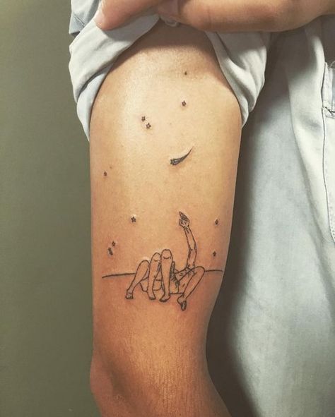 Simple and cute, yet brings back so many memories for me ❤ Tattoo Ideas With Deep Meaning, Minimalist Tattoo Meaning, Minimalist Tattoo Ideas, Female Tattoos, Men Tattoos, Shoulder Tattoos, Tiny Tattoo, Tattoo Feminina, Subtle Tattoos