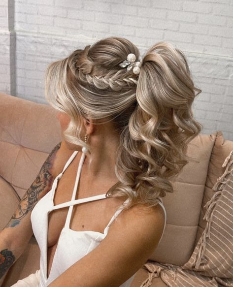 Long Hair Upstyles Wedding, Hair Extensions For Wedding Brides, Dramatic Updo Hairstyles, Pageant Updos For Long Hair, Upstyles For Long Hair Wedding, 21st Hairstyles, Bridal High Ponytail, Bridal Hairstyles Medium Length, High Pony Wedding Hair