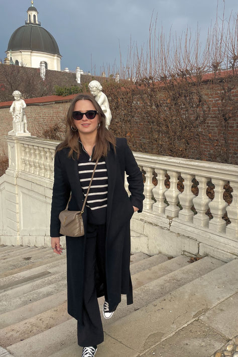 Woman wearing a neutral, black outfit with a YSL Toy Loulou purse. Ysl Toy Loulou Bag Outfit, Ysl Loulou Bag Outfit, Loulou Ysl Bag, Taupe Bag Outfit, Ysl Toy Loulou, Ysl Bag Outfit, Ysl Toy, Ysl Loulou Bag, Ysl Outfit